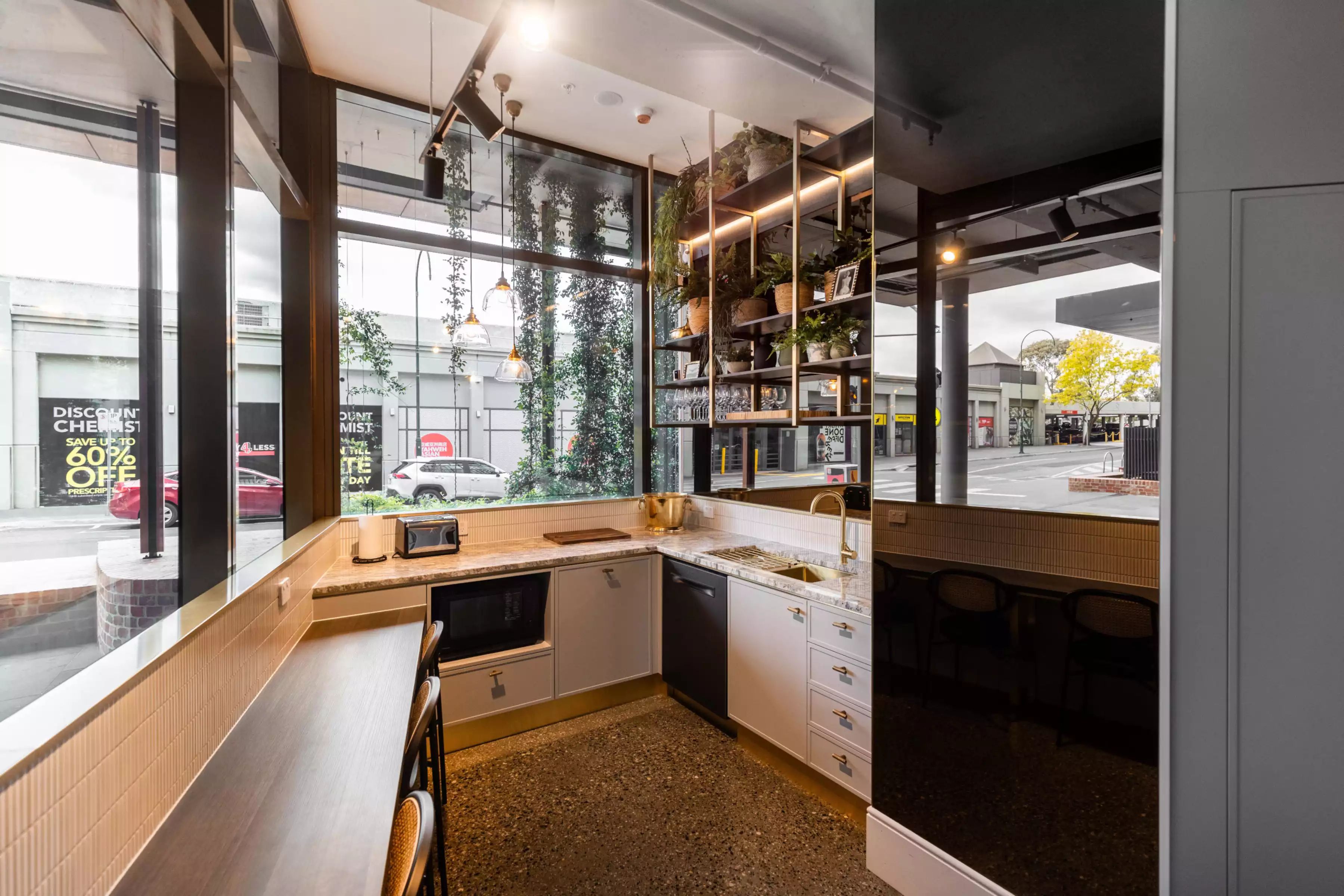 Freedom Suites Moonee Ponds interior, view 3