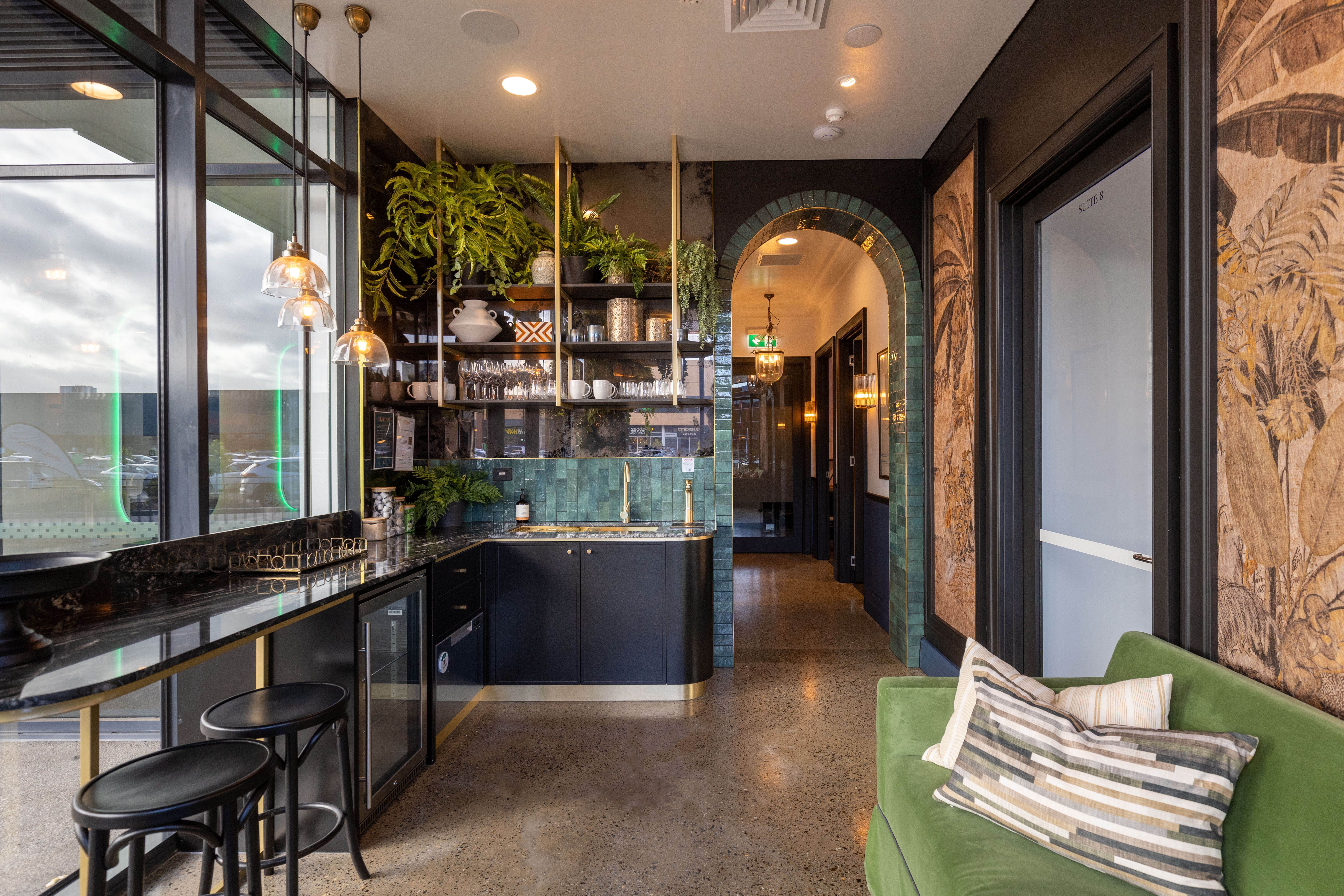 Freedom Suites Oakleigh interior, view 4
