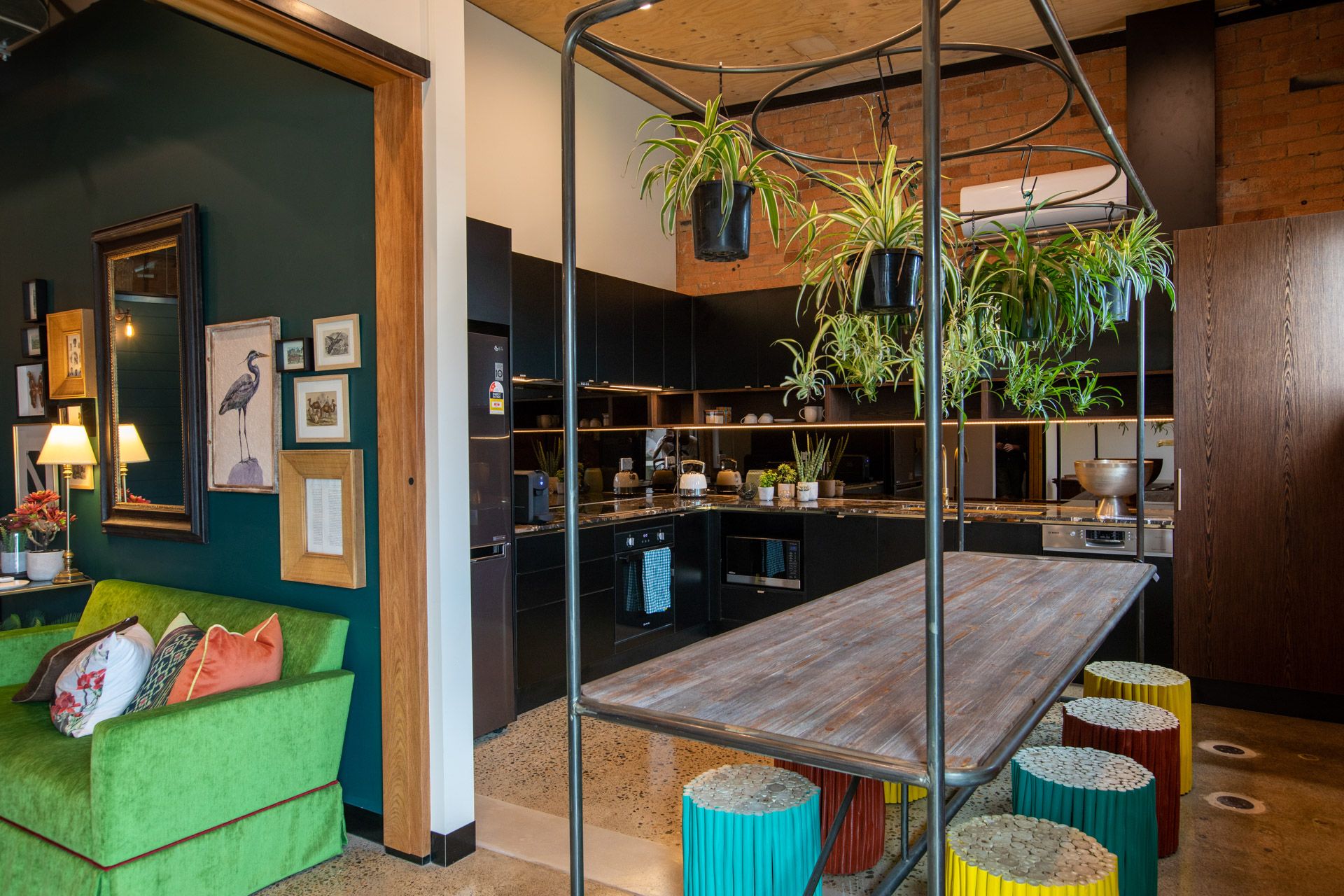 Freedom Suites Stones Corner interior, view 8