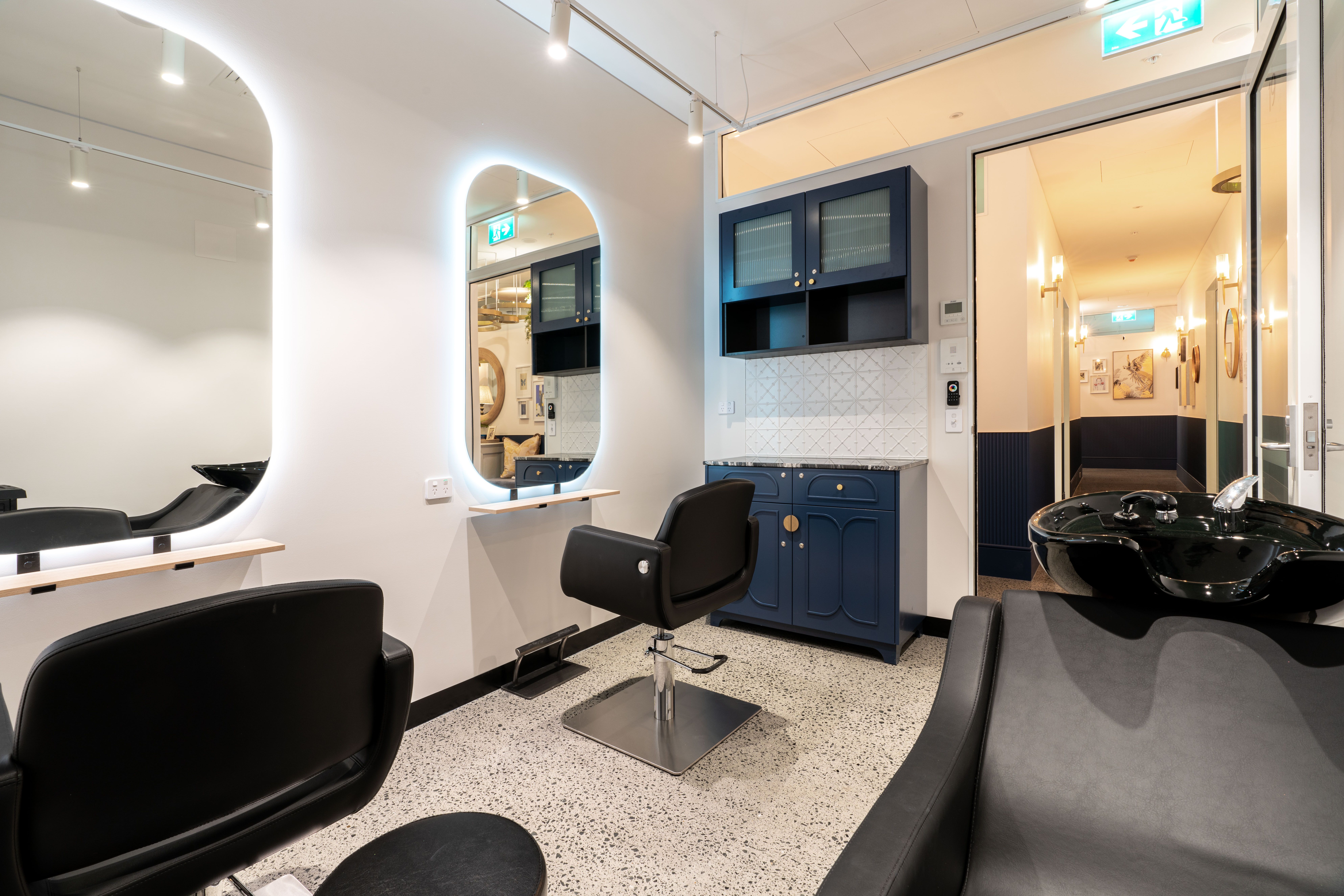 Freedom Suites Southport interior, view 8