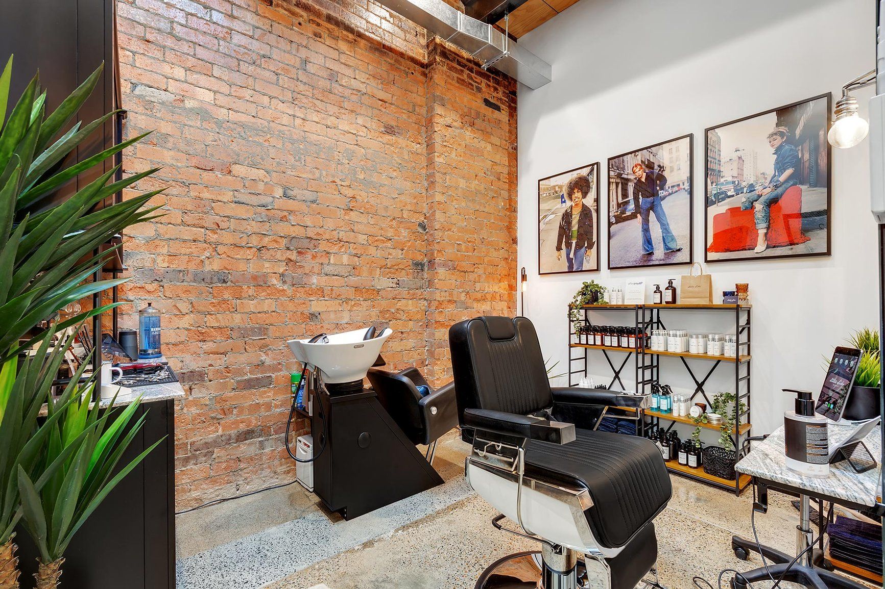 Freedom Suites Barber Suite interior, view 1