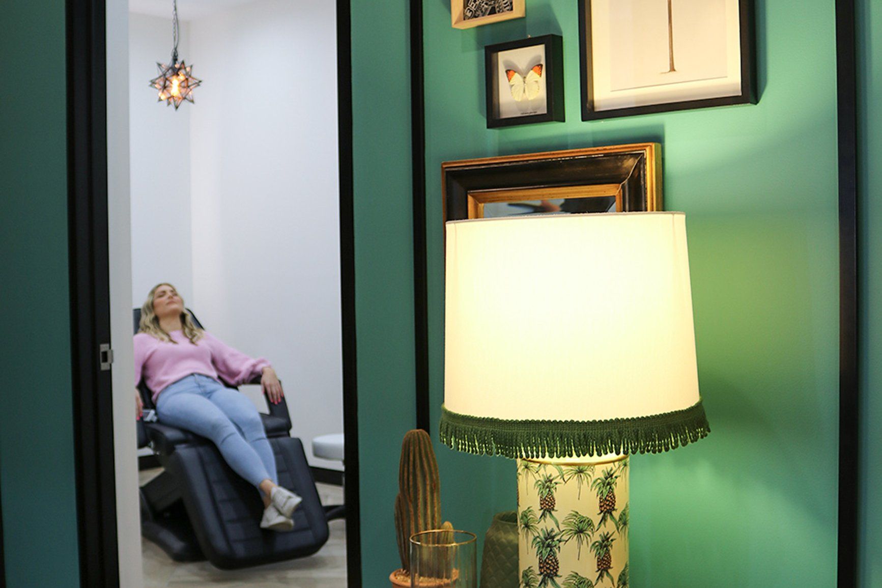 Freedom Suites Cosmetic Treatment Suite interior, view 2